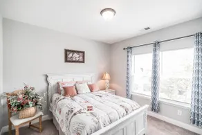 Great place for 6 month or more Great Location!!! - Image 3