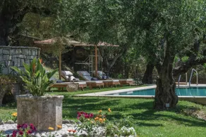 Leedas Grand Villa - private pool - Image 4