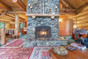 A Log House in a Private Forest with Hot Tub! - Image 2