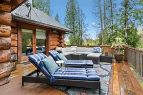 A Log House in a Private Forest with Hot Tub! - Image 3