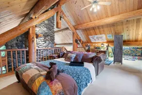A Log House in a Private Forest with Hot Tub! - Image 5