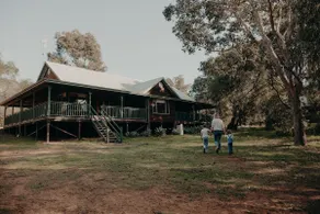 Heart of the Yallingup Forest Chalet - Image 4