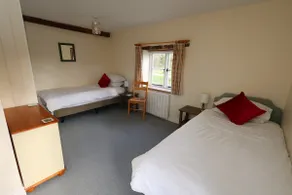 Waterside Cottage, stunning country views, Norwich - Image 3