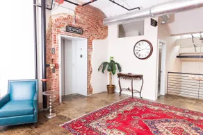The Penthouse at the Lofts in a historic setting - Image 4