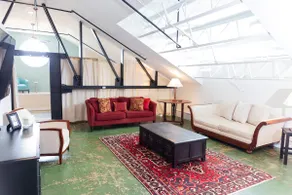 The Penthouse at the Lofts in a historic setting - Image 5