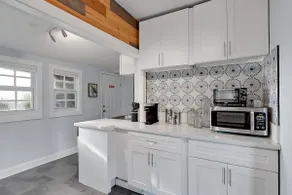 Luxury 1BR Apt, 3 blocks from Lake Ave, brand new - Image 5