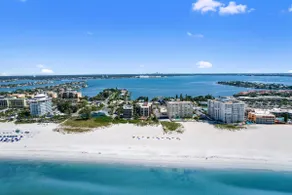 850 Sqft - 1 Bedroom 1.5 Bath (GULF FACING!) Condo - Image 2