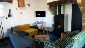Atypical 3* Gîte, Not overlooked, Central in Aveyron - Image 2