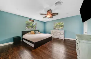 Florida Oasis w/heated pool - Image 3