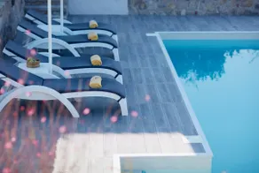 Eleia Seafront Rooms & Villas - Image 3