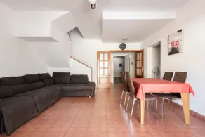 Family Spacious & Private Villa - Image 2