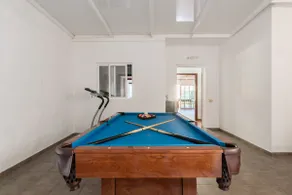 Family Spacious & Private Villa - Image 4