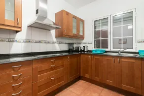 Family Spacious & Private Villa - Image 5