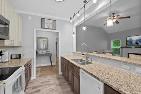 ✨BEAUTIFUL HOME WITH A FAMILY DEDICATED BACKYARD✨ - Image 5