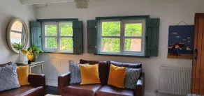Vale View Cottages - Coach House, træbrænder, have, fantastisk beliggenhed, kæledyr - Image 4