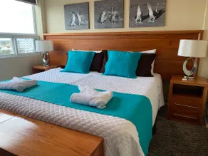 Penthouse Suite with Stunning Ocean Views - Image 4