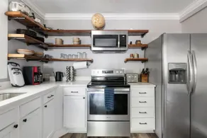 Blackbeard's Folly III•Sleeps 6• 500ft From Beach - Image 3