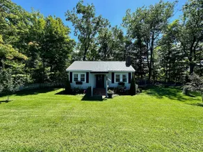 Oak Orchard Bliss: Angler’s Haven & Family Oasis - Image 2