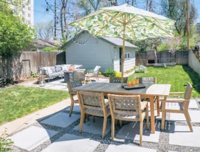 Charming University of Denver Cottage Apartment - Image 4