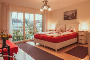 Coraline -Koblach, 6-10 P, 3 Schlafzimmer, Küche, riesige Terrasse, Parkplatz, WiFi, Stellplatz Ski - Image 5