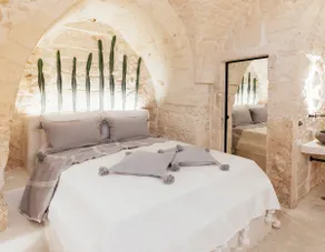 Alesia Luxury Cave - Image 2