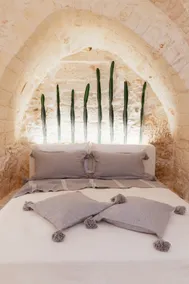 Alesia Luxury Cave - Image 4