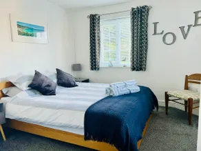 Little Sea View Duporth - 3 bed, gated beach, Nr Eden Project - Image 2