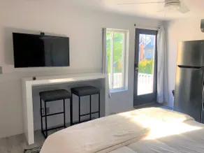 Modern Studio W/D 20 min to NY New Jersey Stadium - Image 2