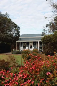 The Yanakie House and Cabins - Wilsons Promontory - Image 4
