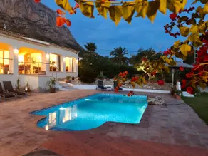 Sunny oasis of calm with private pool in Javea - Image 5