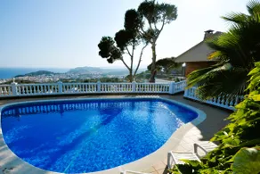 Villa Fluvia: 1200m city, swimming pool, sea view - Image 2