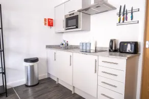 Seacroft - Twin Bed Southport Apartment Near Beach - Image 2