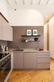 Keys of Italy -TGamma5-Luxury Apt Fashion District - Image 2
