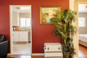 Luxury stay near Santana Row for vacation/business - Image 5