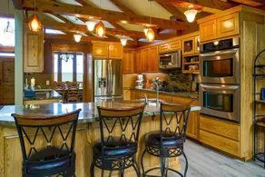 Wunder House - Gorgeous! Sleeps 14 w/ Hot Tub - Image 2