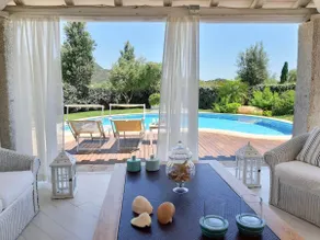 Villa Bougainvillea con piscina e giardino privato a pochi passi dal mare - Image 4