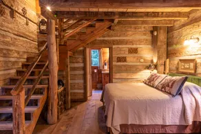 Homestead Cabin w/ Hot Tub @ Scenic Hill Retreat - Image 3