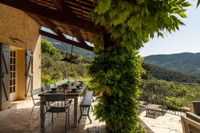 Bergerie with beautiful views and heated pool - Image 5