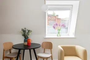 Studio Apartment at Cove Minshull Street - Image 5