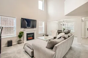 Entire Home in Denton. Spacious Stylish Profession - Image 3