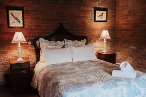 Blue Mountains Owl Pen Cottage Farm Stay Retreat - Image 3