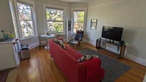Sunny 1BR in Gorgeous Berkeley Victorian - Image 5