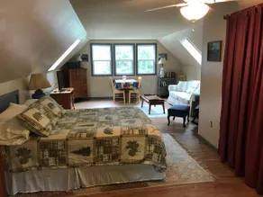 Lakeside Loft on Webb Pond - Image 5