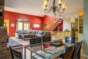 Stunning Warren Village Home - Image 4