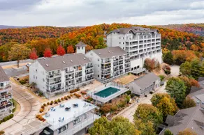 Stunning Table Rock Lake View Condo, Newly Renovated with Free SDC Tickets - Image 3