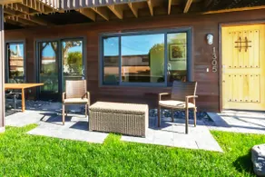 Beachside Hideaway-Short walk to the beach - Image 2