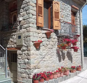 Stone detached house - Image 5