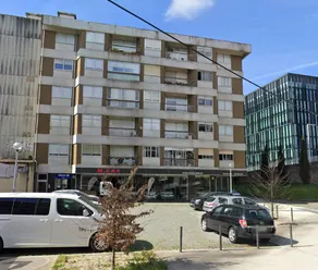 Exquisite Retreat in a Traditional Area of Porto - Image 4