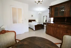 Rustic house with pool and estate in Costa da Morte - Image 3