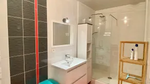Memorable 90m² Rocade T3 apartment - 24-HOUR TOURS - Image 5
